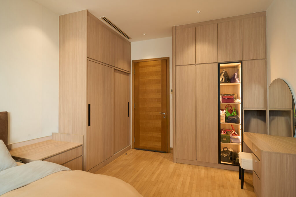 sliding door wardrobe, bedroom carpentry